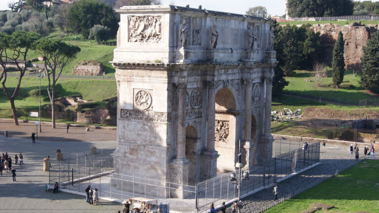 Arco di Costantino Tour Bike Scooter Vespa Tuk Tuk Rome