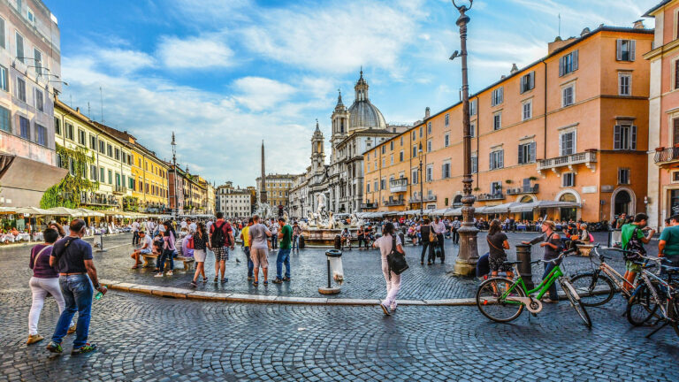 Piazza Navona Tour Bike Scooter Vespa Tuk Tuk Rome