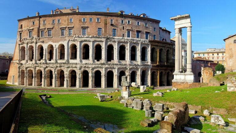Teatro di Marcello Tour Bike Scooter Vespa Tuk Tuk Rome
